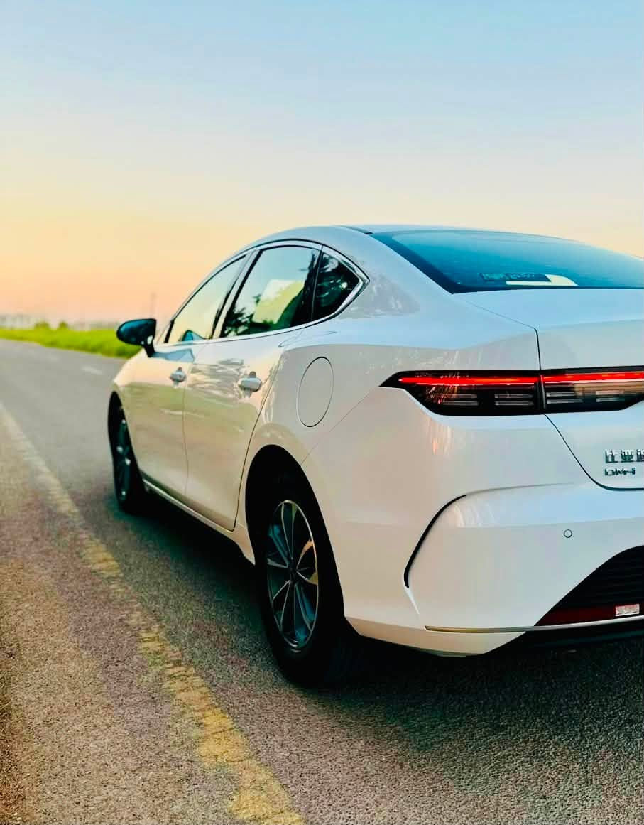 سلام عليكم 
للبيع BYD دسترويل 2025 رقم بغداد تحويل مباشر ماشيه 3 الاف الكلي ٥٠٠ محرك بانزين 
بيهة فقط رصعة في الباب الخلفي جهية اليمين ورصعة في الصندوق زغيره باقي السيارة مكفول السيارة جديدة استعمال شخصي 
فول مواصفات عدا الفتحة غراضها كامله 
السعر ١٩.٧٠٠ 
مكان السيارة بغداد
***********
