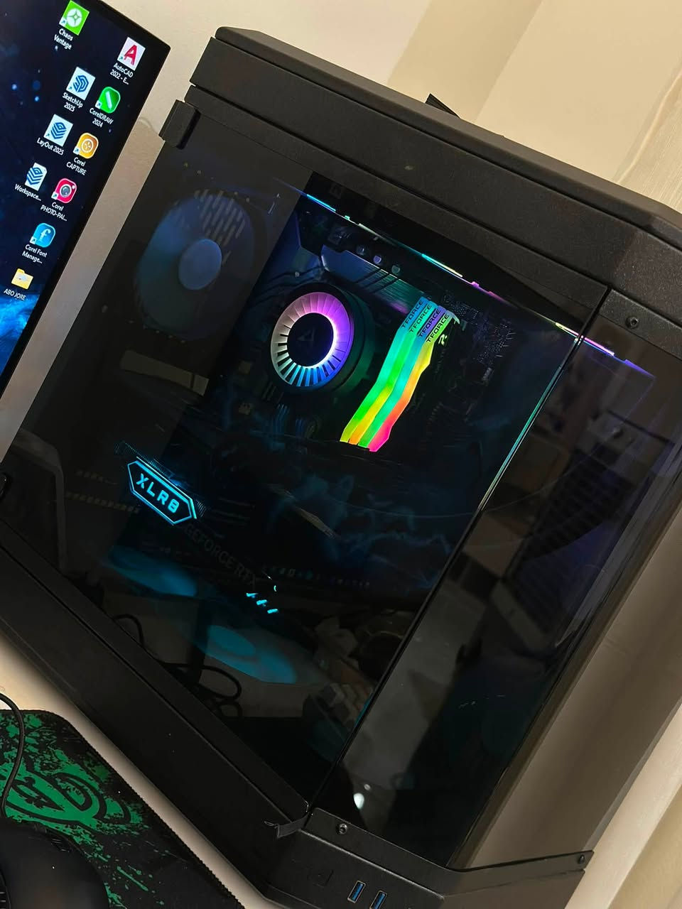 Pc مستعمل للبيع  مواصفات مميزة.
مستخدمة قليلة 

المعالج :INTEL i9_14900 KF 

كارت شاشة :PNY XLR8  GEFORCE    RTX 4090  24GB 

المذربورد : ASUS PRIM Z790_p wifi

الرام : 64GB (4x16) DDR5 RGB 

الذاكرة : الذاكرة SAMSUNG 990PRO 1TB. SSD

الباور سبلاي : NZXT C1000 (1000W)

شباب الpc نظيفة كلش وانطيك ضمان بيهة وما مستخدمة كلش قليل

سعرها 4.500.000 اربع ملاين ونص 

عنوان بغداد الزعفرانية 
رقم ***********
