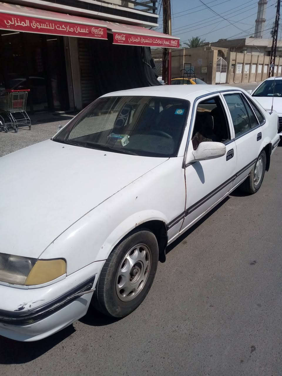 برنس للبيع نضيفه كشره صدره حلو اتو وتصال ***********

