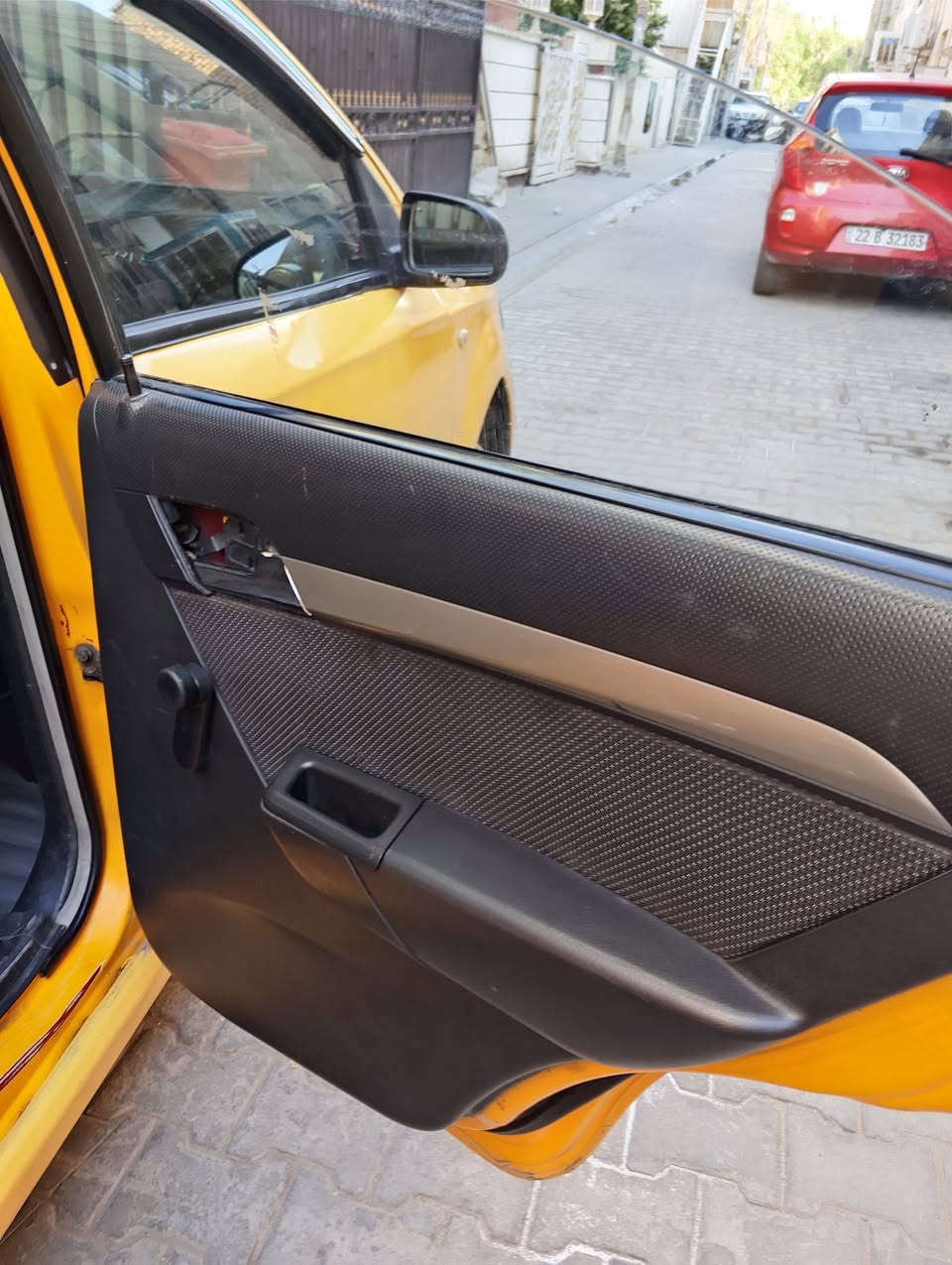 افيو أمريكي مسكر ضربتها جاملغ صفحة السائق وامبدل باسمي.
كير مكينة مكفولات صدرها نظافته 75 بالمئة.
سعرها 35 مكانها بغداد البنوك.
***********

