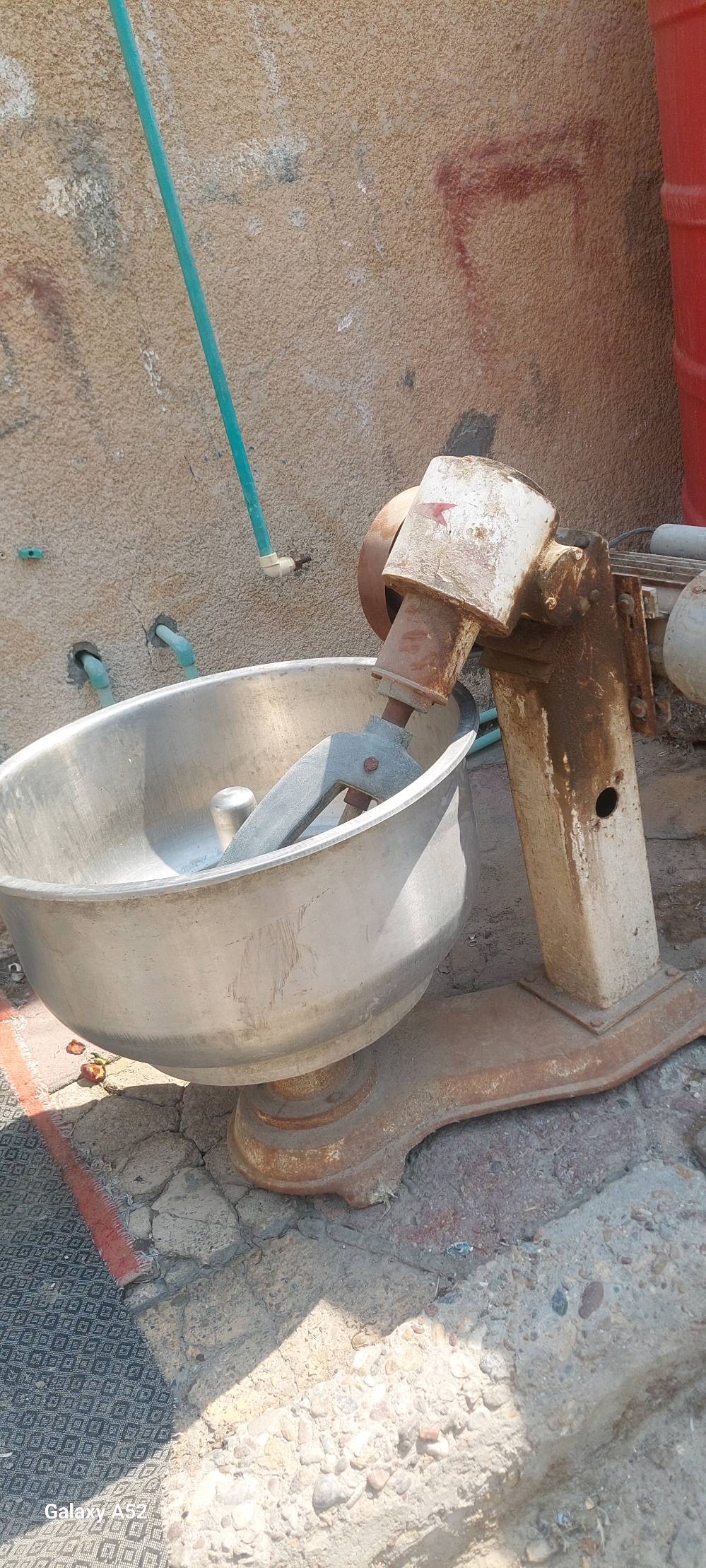عجانه.٥٠ كيلو شغاله 
السعر ٢٥٠الف بصره جمعيات قرب مستشفى ابن البيطار  ***********