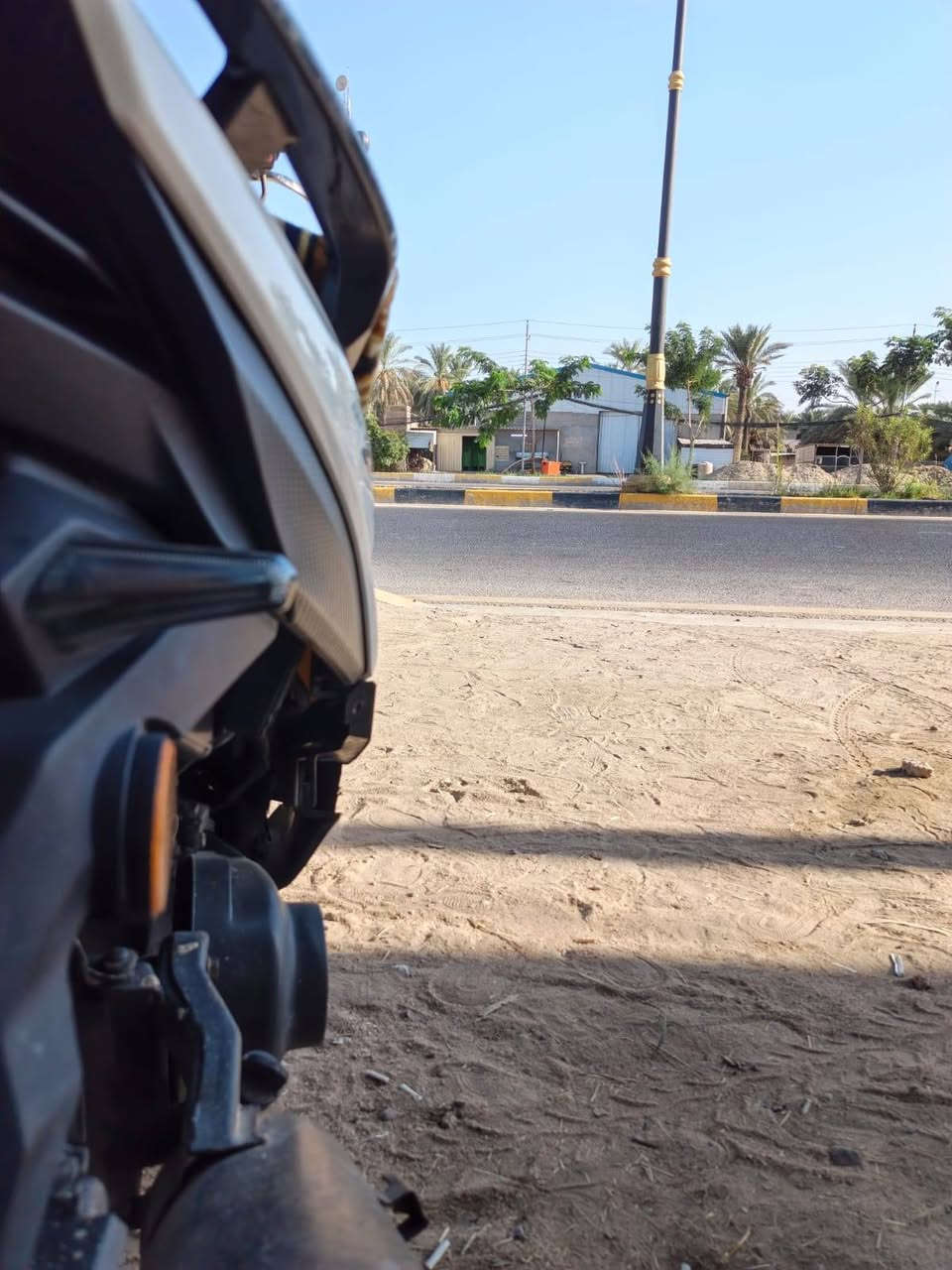 سلام عليكم دراجه ماكس ياباني للبيع او مراوس بأيفون دراجه كفاله عامه من كلشي كهربائيات كله شغاله سلف هندر اشاير محرك بلادي برغي ما  
مفتوح منه شلعه ومعدل بشرط السعر 400 بيه مجال  مكاني كربلاء الكنطره البيضه *********** وبي وتساب
