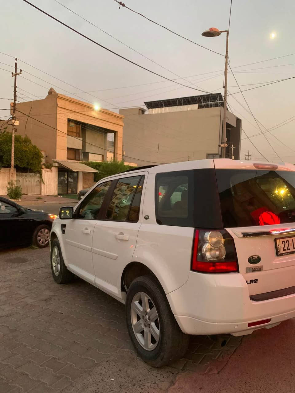 تەنها فرۆشتن 
لاندرۆڤەر LR2 
مۆدیل / ٢٠١٢ 
خلیج سفر سەردار 
فوول ، پانۆڕاما 
کلین ، بێ سبوغ 
مەکینە / V6 
مەکینە کرایتەوە ، دووکەڵی هەیە 
ڕەقەم و سەنەوی نوێ 
ڕۆیشتن / 277 هەزار کم 

نـــــرخ / 88
ناونیشان هەولێر پێشانگای ئۆتۆمبێلەکەم
*********** أربيل, العراق
