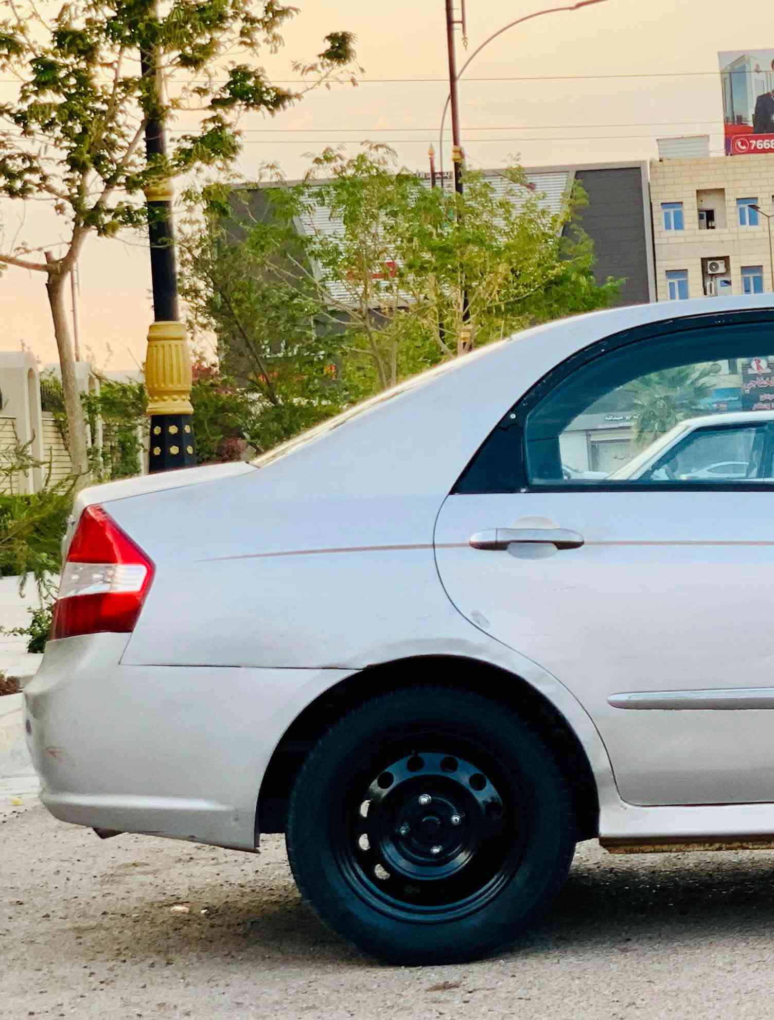 السلام عليكم ورحمة الله
للبيع سيراتو 2007 رقم بابل مشروع وطني تحويل مباشر 
گير ومكينه 1600 دكشن عالي شرط النظافه 
السياره كفاله ضربه وتبديل وكص 
جاهزه كير ومكينه وحداديه وكهربائيات ودواخل وتخم تاير سياره مال جناي وحلوه ومناسبه مكان السياره كربلاء 
السعر 57 وبيها مجال بسيط للشراي
للاتصال… ***********
