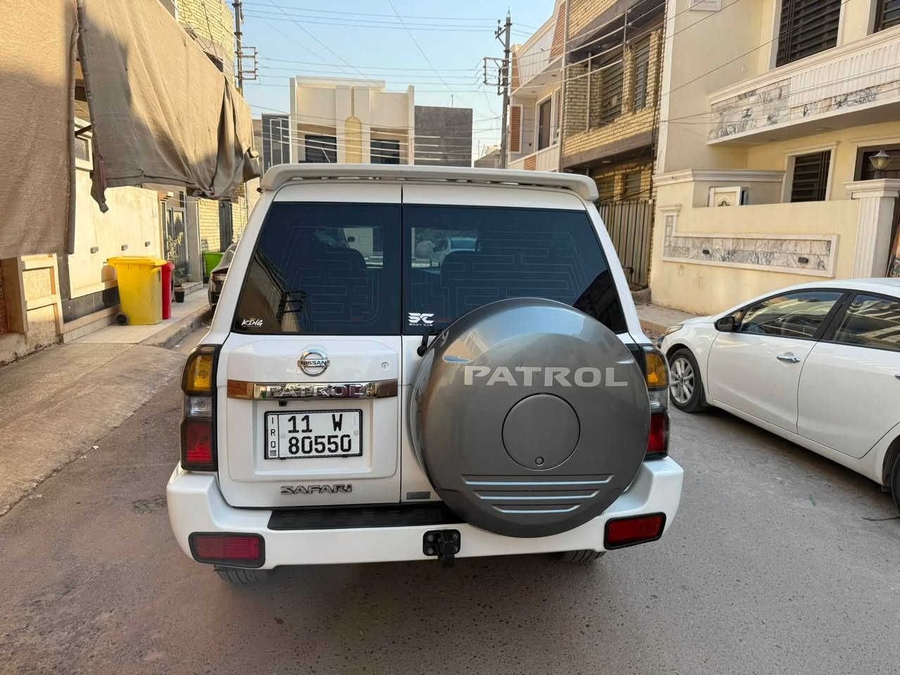 نيسان باترول سفاري موديل ٢٠١٨ كفاله عامه من البارد من الصبغ ٣قطع تبريد بل اظافه الى ثلاجه السياره سلايد دفلوك كير اوتوماتيك الداخل مشمشي السياره بل حقيقه احلا من الصور بالف مره لاطالعه صيد ولا شي السياره استعمال بيت وعينك ميزانك السياره بغداد باسمي سنويه جديده للمعلومات الاتصال على الرقم التالي  
 ***********سيد علي
العنوان بغداد  اخوان ممتواجد على الفيس
