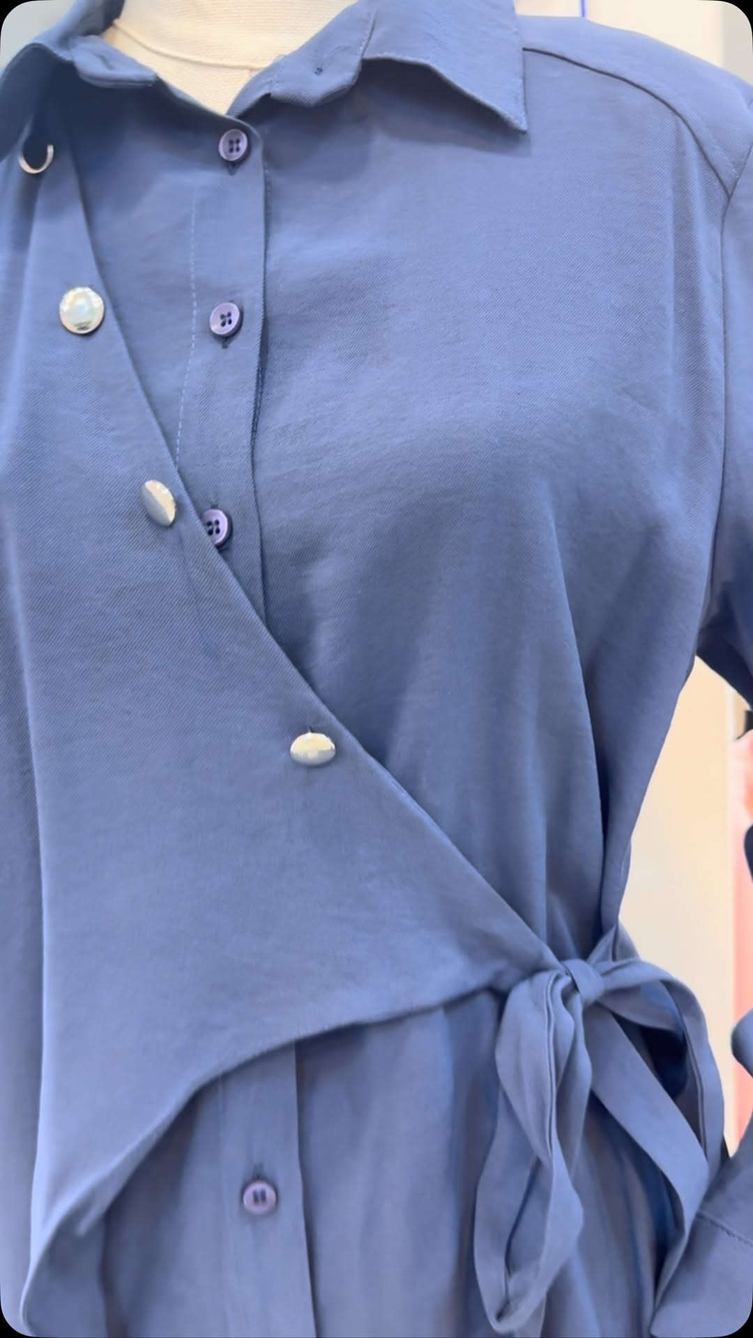 العكـام بوتيك🪡🧵
سوت بهاري أنيق بلونين النيلي والزيتوني
للحجز والإستفسار يرجى مراسلة الصفحة 🪻
📍بلد/شارع الزهور مقابل جامع الرسول 
🚙توصيل لكل محافظات العراق
#iraq #store #العكام_بوتيك #ملابس
