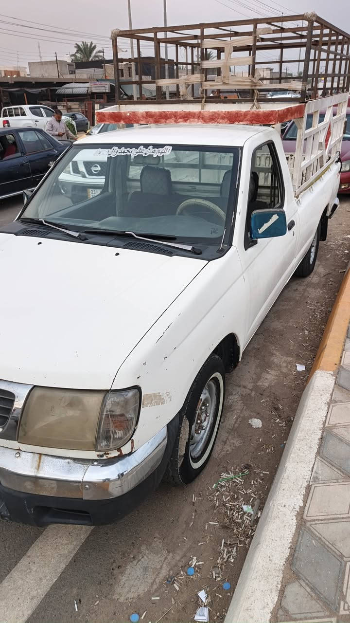 بيكم نيسان موديل 99 سيارة كفاله مابيه صبق  سعر 52 وبيه مجال لبيع رقم بغداد
***********
