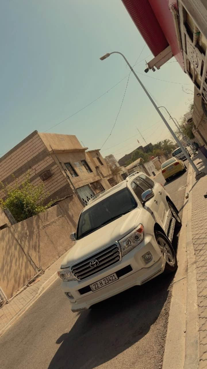 لاندكروز 2015
مكفوله
8v
مكفول بدي من شخط كير محرك تبريد حدت ه تايرات كله جديد ومكفول 
سعر 350 بيهه مجال بسيط 
*********** البصرة, العراق
