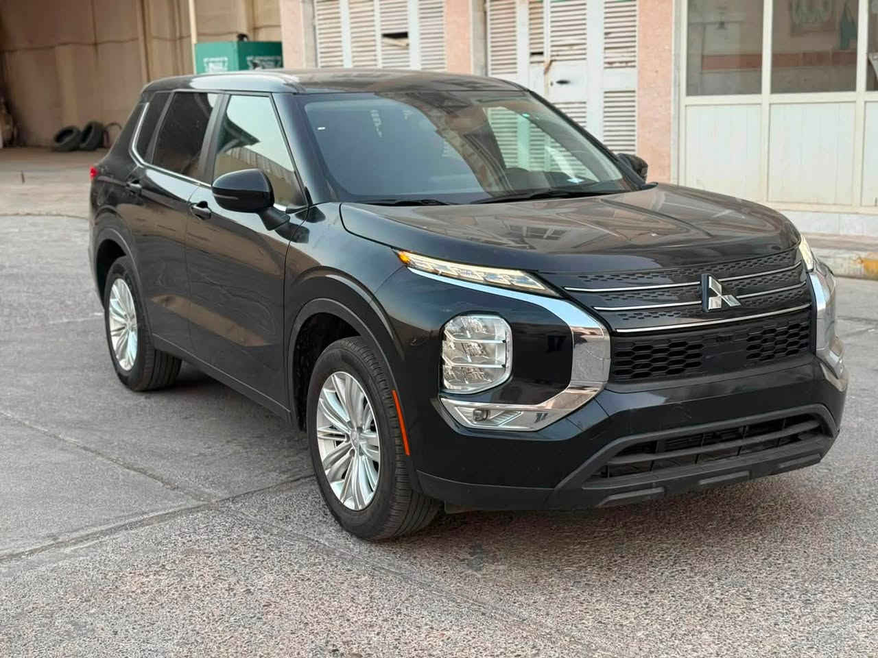 Mitsubishi Outlander S 2024 متسوبيشي اوتلاندر ✔️

فقط ربع باب صبخ جملخ تبديل شركة 
ارباك بس ستيرن مرجع بيلادي ٥٩ الف ميل ماشية
7 راكب و بصمة و رادار و حساس و شاشة و كاميرة 

شرط ترقيم اربيل دهوك سليمانية (٣ اشهر كاتي)

سعر 🔥 183ورقة و مجال
مكان عقرة "

***********
