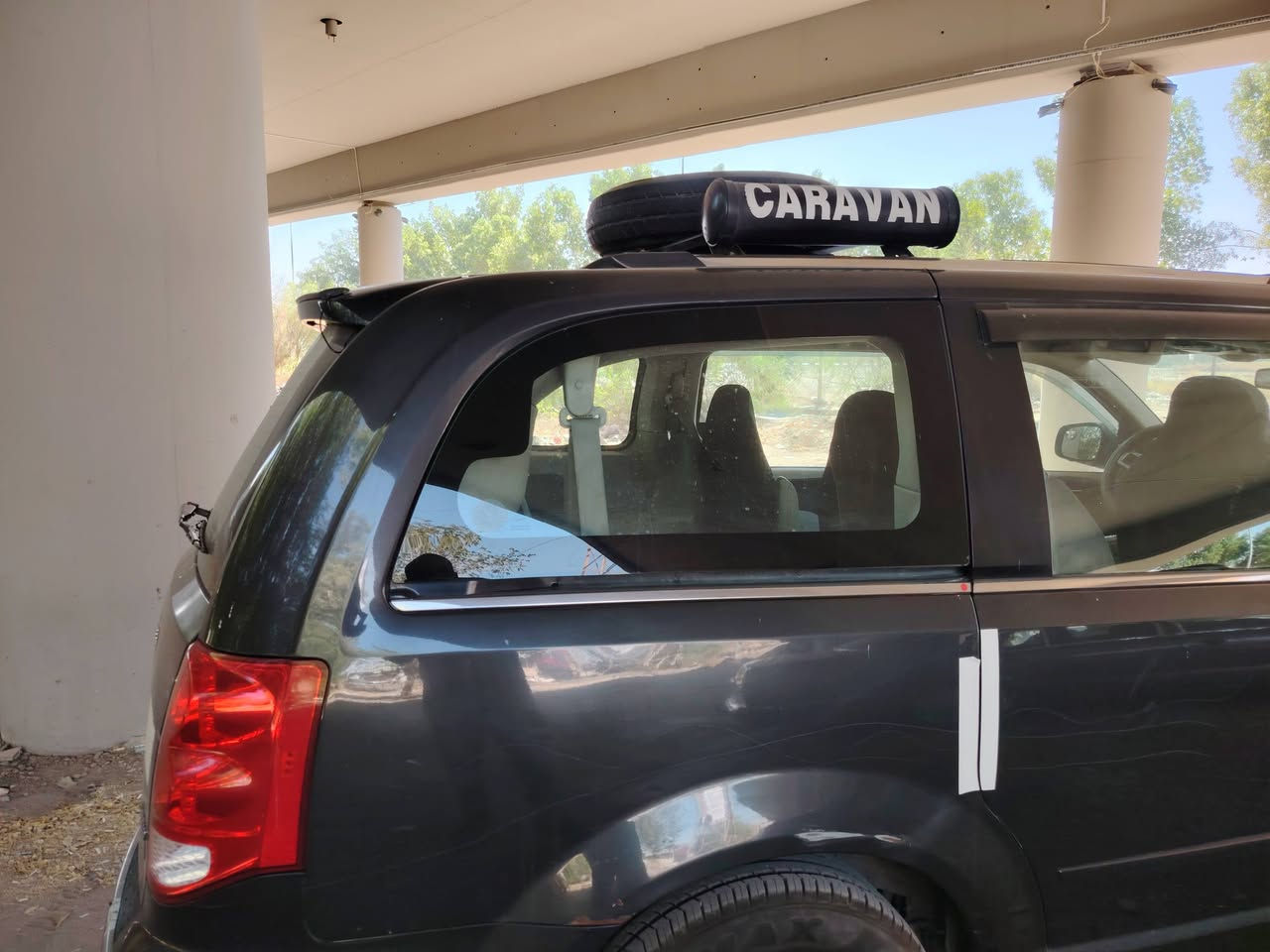 دواج كرفان
مديل ٢٠١١
كلين كشن كهربائي 
٦جام كهرباء+بيبان كهرباء
تبريد ٣ قطع
شاشه سقف
تحكم سرعه
تخم تاير جديد
رقم مميز العراق_بغداد 
السعر 140$
وبيه مجال
العنوان بغداد 
***********
