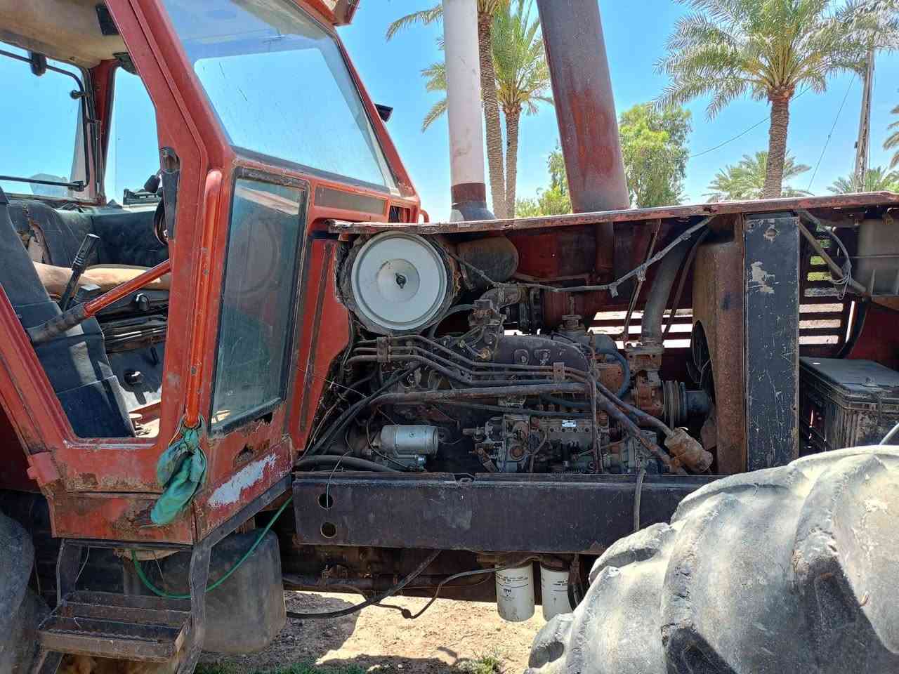 مكينة 140للبيع جاهزة وشغالة مكفولة كفالة عامة رقم وسنوية واسط تحويل مباشر مكان واسط دبوني رقم ***********
