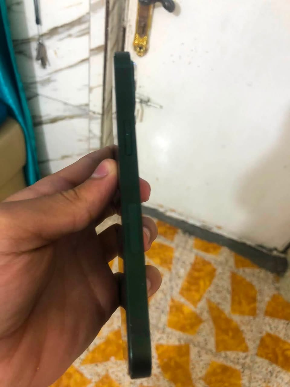 السلام عليكم
ايفون ١٣ للبيع مبدل شاشه فقط بطاريه ٧٩ ذاكره ١٢٨
هاي ال فطر ب شاشه هاي لزكه اماميه مالها علاقه ب شاشه
السعر ٣٥٠ وبي مجال واتساب ***********
