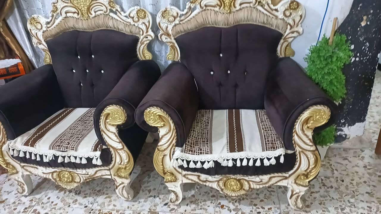تخم 10 مقاعد نضيف مكاني بشمري وهاذ رقمي ***********
