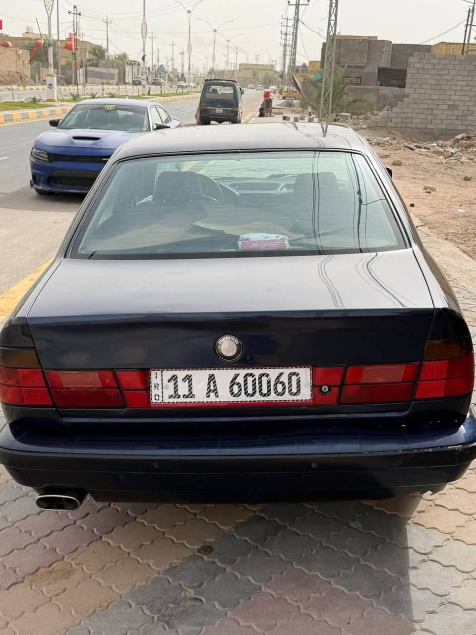 السلام عليكم . BMW موديل 1991للبيع فقط رقم مميز بغداد بسمي مداور ثاني يوم جاهزه للاخير تبريد تدفئه تخم تاير السياره مكفوله من الضربه ومن الخياس عضمها صاحي لا صبغ ولا رشات سياره مال جناي بيع فقط //***********// المكان ناصريه
