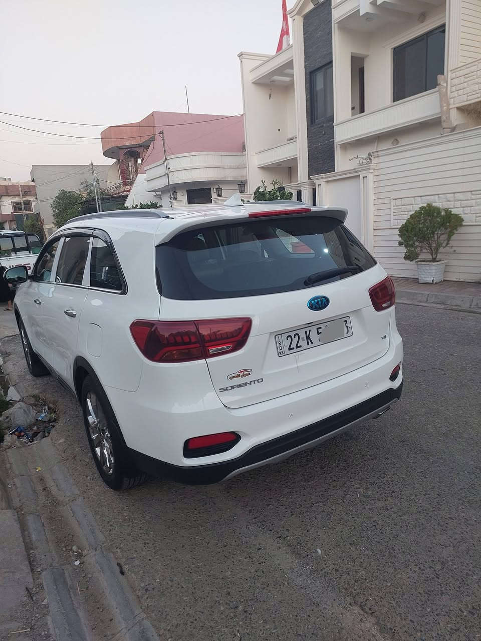 للبيع كيا سورينتو ابيض ضلجي موديل ٢٠٢٠ خليجي مكينة ٦ سلندر سياره ماشي ٨٧ ألف فول موصفات بس بدون بانوراما سياره بدون صبغ حتى دعاميات شرط بيه بيه ثلاث مكانات سحب خمس سانتيم مو اكثر بيه بصمتين مال شركة رقم وسنويه جديد سعر ٢٥٠ بيه مجال مكان سياره كركوك ***********
