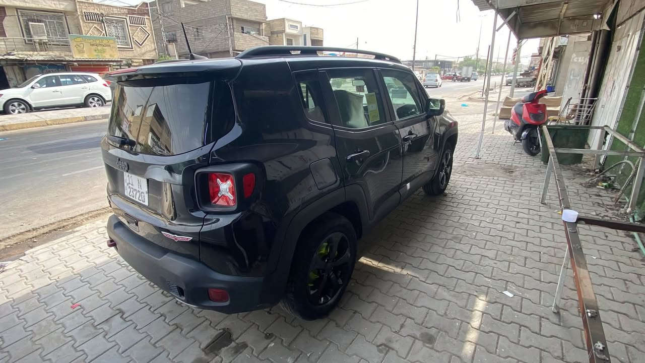 السلام عليكم جيب رنكد موديل 2020 فول عده البنراما  حادثهه جاملغ وبنيد وصور الحادث مرفوقه مع المنشور سياره حلوه وجاهزه مكينه 1300 تيربو سايد بريك بصمه شاشه جبيره وبعد المواصفات بيهه  السعر (90$) ورقه استفسار (***********)
مكاني بغداد الشعب

