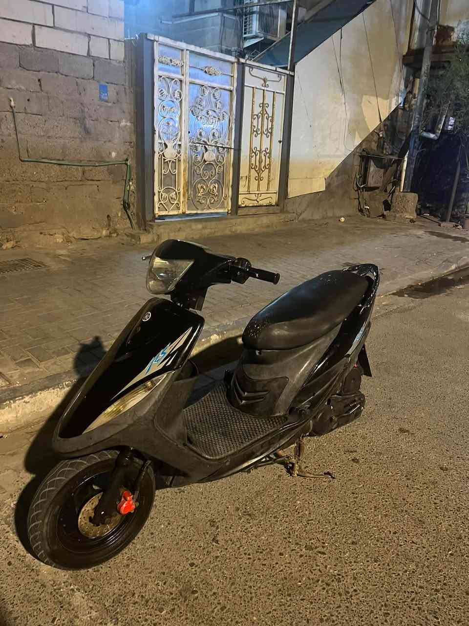 ماكس جديده كلهة شغاله سلف هندر اشاير سكنات ما مفتوحه مشي نهضه خير من اللّه بوشه 49 ابلاديه لايت عالي وناصي دبلات امامي وخلفي ابريكات اماميه وخلفيه جاهزه اخت الرمبه نعومه كلش حلوه كفرات اصلي حواضن اصليه ختم واحد عدادات الكهربايات كلها شغاله لا تبخير لا تنقيص جاهزه شرط الفحص ما بيها اي نقص مكان القبله حي الجامعه رقم ***********
سعر 650وبيه مجال
