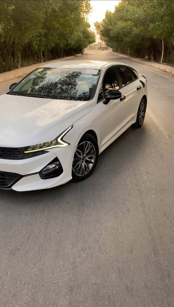 K5 موديل 2022
وارد كوري محرك 2000 اصل بانزين 

كير ماوس At المرغوب 

4وضعيات قياده 

اوتو هولد 

تحديد مسار 

مثبت سرعه 

كشنات + استيرن تدفئه 

سايد بريك بصمه 

تبريد قطعتين 

رادار امامي 

حساسات خلفيه +كامرا 360

قياده ذاتيه + بريك ذاتي 

شاشه

كشنات جلد داخل اسود 

السياره فول بطن ماعدا البصمه والبنوراما ماشيه63الف كيلو مو ميل 

رقم بابل بأسمي الانكليزي 

السياره داخله كفاله 

اهنا بلعراق بيها جاملغ عكس السايق امامي تبديل فقط…وبارد بابين  سونار موجود بالمنشور 

مكاني النجف 

رقم موبايلي *********** 

السعر170 وبيها مجال
