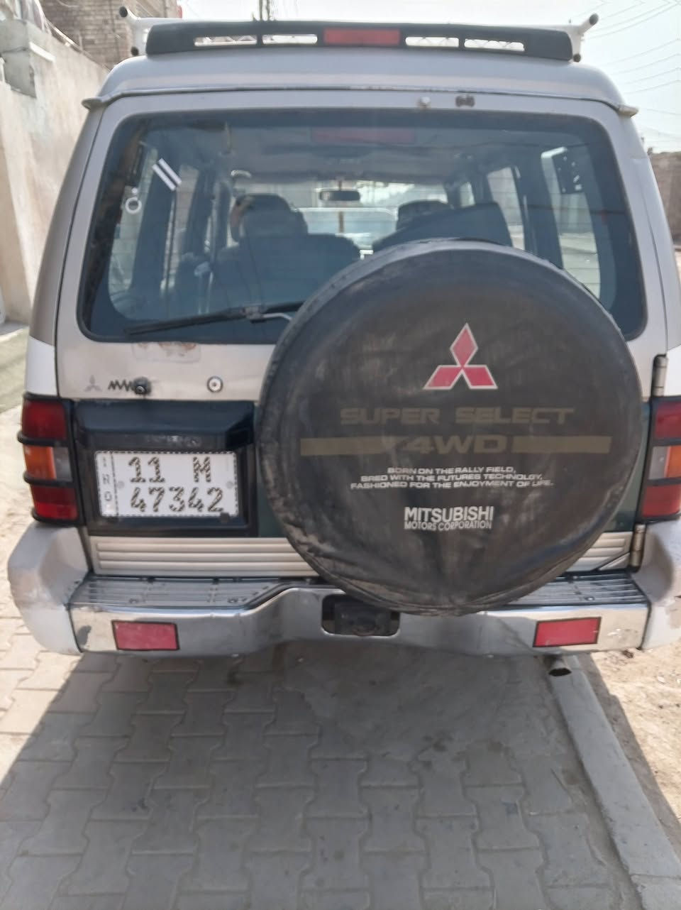 السلام عليكم باجيرو ٩١ بغداد بسمي رقم انكليزي          مكينه و كير ٣٠٠٠٠ بطه نعمه من الله وحدادي  تخم تاير َكهربايات كله شغاله  تبريد عاطل            وشاشه العنوان ميسان حي العسكري السعر ٥٠ بيه مجال الموبايل ***********
