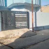 قطاع الثاني • قرب صيدلية السعفة • ٢٠٠م ٣غرف نوم