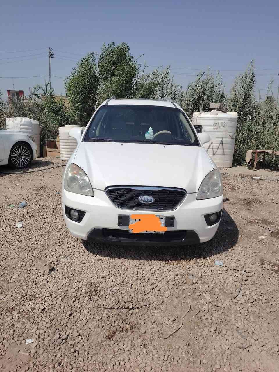 سلام عليكم سياره البيع كيه /كارنزه مديل 2011خليجي فول مواصفات حساسات كله شغاله تبريد ثلج قطعتين مصبوغه عام جمالي  تايرات جديده حداديه فول كير مكينه مكفولات رقم اربيل سياره فول العنوان بابل  سعر 97بيه مجال قليل  رقم الموبايل ***********
