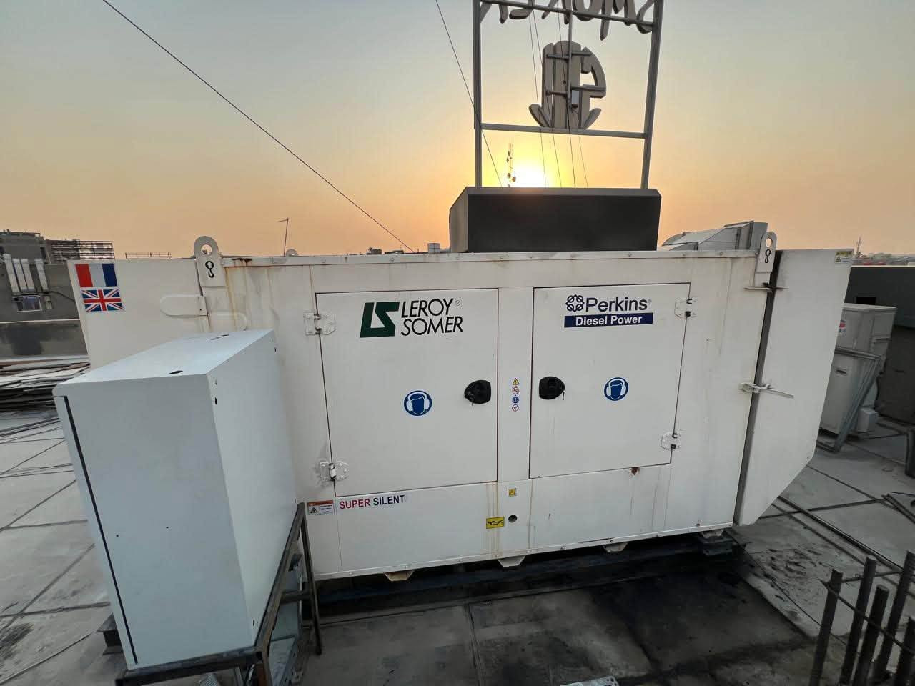 بيركنز 150 kv اخذتها زيرو من الشركة لمطعمي صارلها يمي 6 اشهر  سعرها 23 مليون وبي مجال مكاني بغداد

***********
