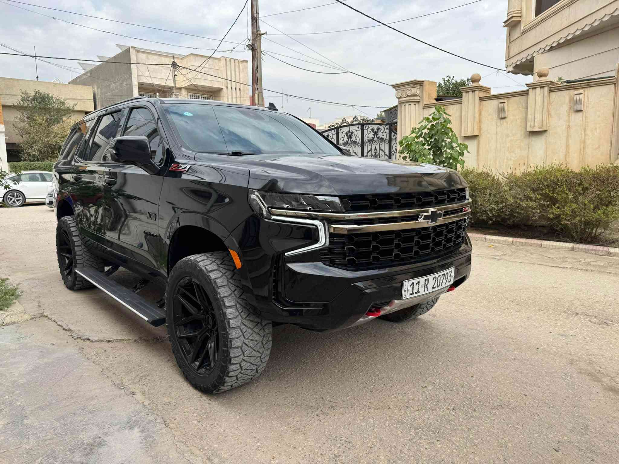 تاهو ٢٠٢٣ رقم بغداد
الضرر جاملغ وبنيد 
ماشيه ١٥ 
مواصفات Z71
اكثر استفسار متوفر واتساب 
***********
