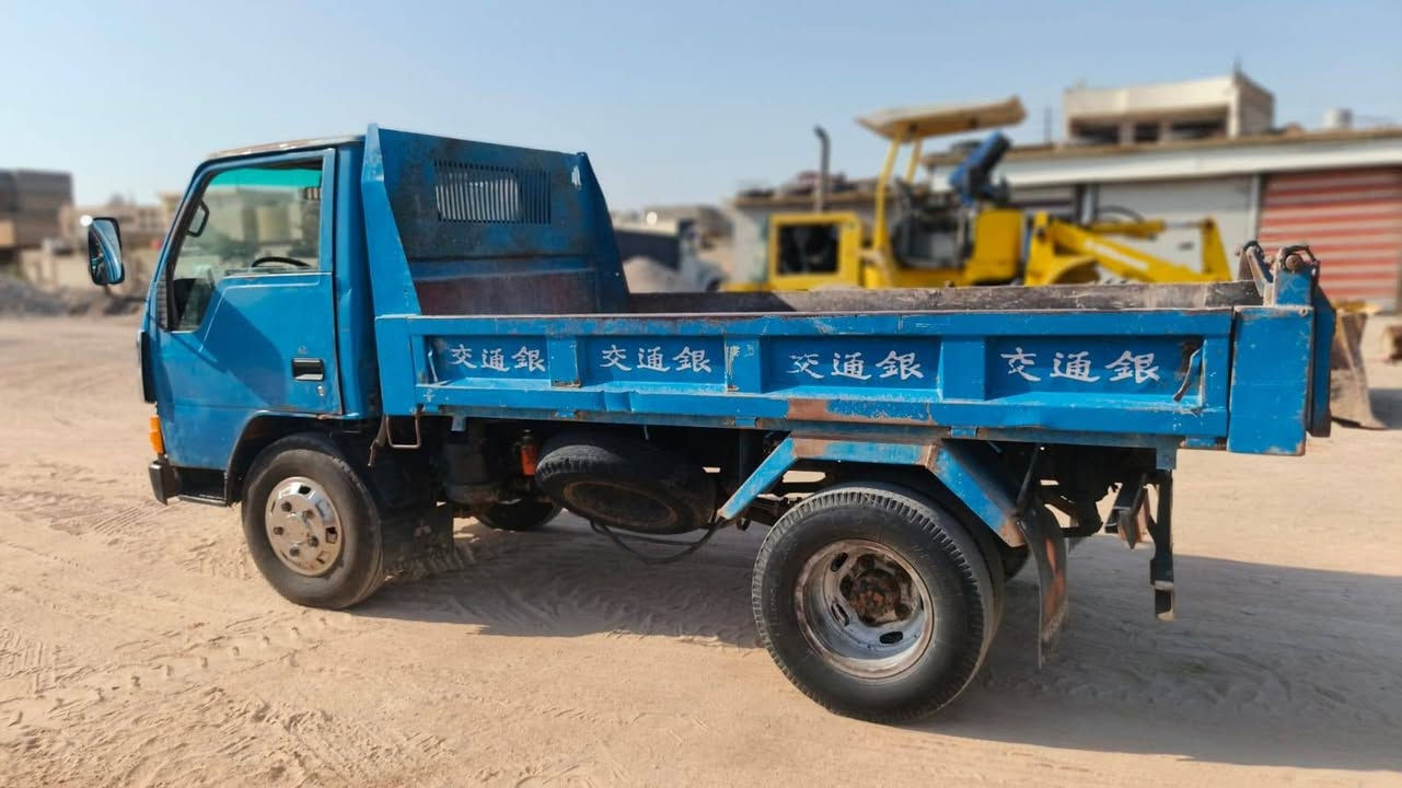 سلام عليكم كنتر فحل رقم نبار نكليزي وسنويه جديد موديل 93 شاصي مكفول مكينه بنكو جديد بلادي فحل سيارة كاملة من كلشي مكان بغداد الشعب حيور ***********//‏‪***********‬‏موجود واتساب
