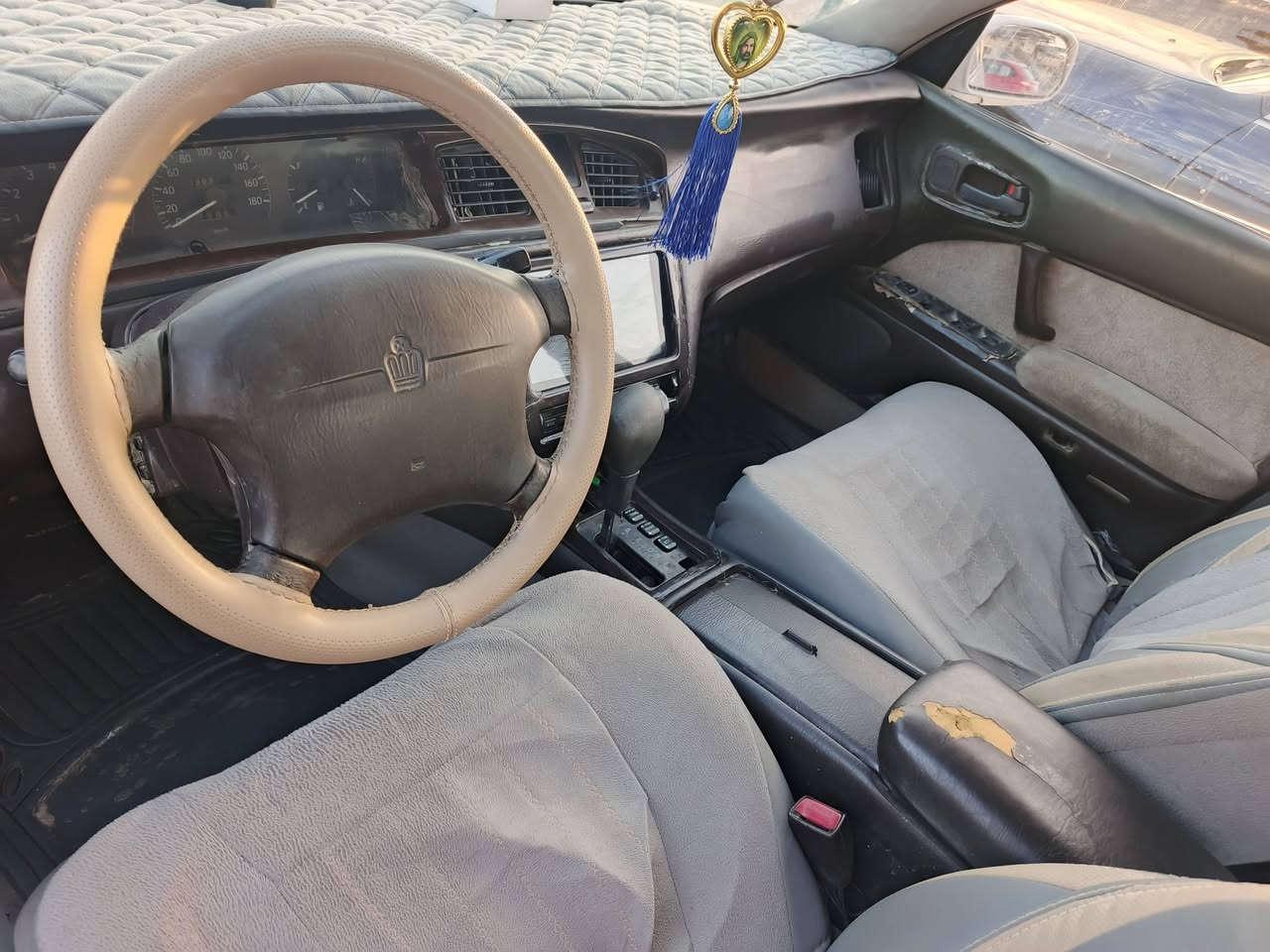 سلام عليكم سياره بطه البيع فقط موديل 93منفصل رقم نكليزي تخم تاير حداده سياره جاهزه تبريد نقص كبريسر مصبوغه عام الجماليه سياره مكفوله من كص ونقل جثه والصوليات عنوان سياره ميسان العماره مركز مدينه سعر(43)بيه مجال الشراي رقم الهاتف *********** ما متواجد خاص شراي يتصل ويدلل
