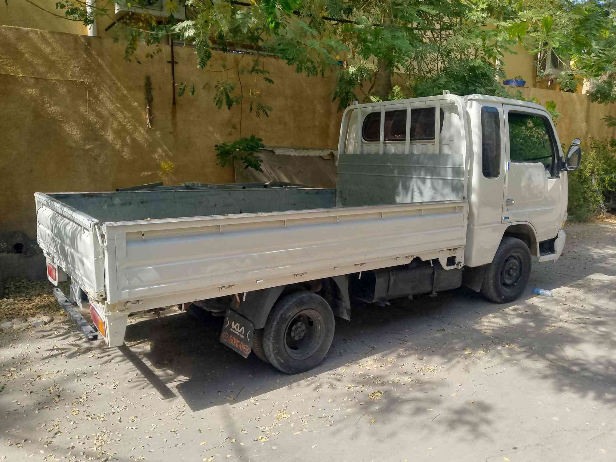 سلام عليكم 
سامسونك للبيع 
موديل 2000
بيه كير ومكينه بنكو 2701 
مكينه جديده 
***********
مكاني ديالى بعقوبه 
سعر 38 وبيه مجال
