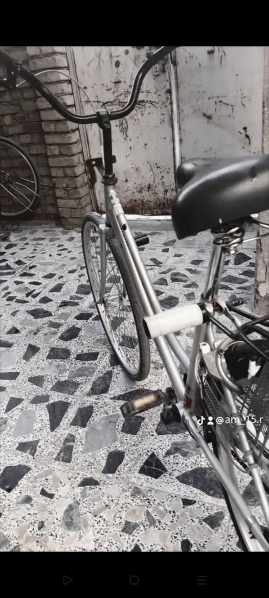 للبيع قيم وأخذ
موديل 16 
ماعوزه شي 
الباسكل متروك
بايسكل منغل اسود ورصاصي حاووويه 
مكفول 
اكتب بل تعاليق السعر وآني ادخلك 
مكان شطره شارع الكص
***********
