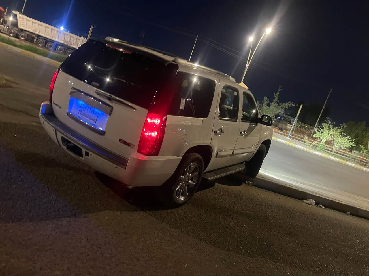 جمسي دنالي فول الفو جاهزه من كلشي  رقم بصره تحويل  ضربته خفيفه  زنون منضومه  نهار تبريد ثلج  ٧راكب  محرك ٥٣٠٠ تخم تاير  ويل ا كروم شاشه جبيره  دمام  حداديه مكفوله  جهازه لل بيع او مراوس  جارجر   او اوباما *********** وات ساب  (*********** نتصال
