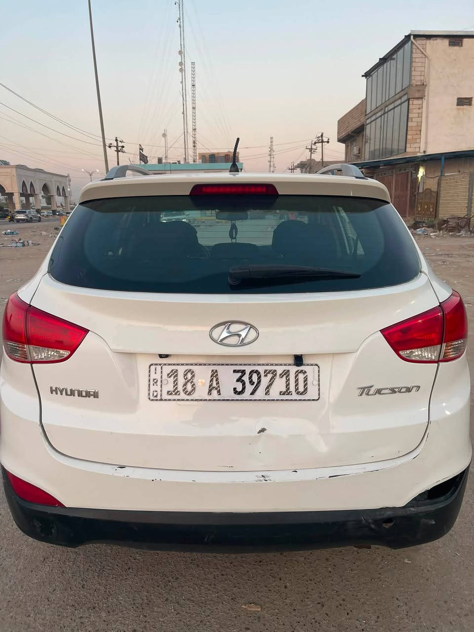 للبيع: هونداي توسان موديل 2014
المواصفات والتفاصيل:

 النوع: هونداي توسان (Hyundai Tucson)

 الموديل: 2014

 اللون: أبيض

 الرقم: بابل (خصوصي)

 العداد (الماشية): 140,791 كم

حداديه نظيفه 

 الصبغ: يوجد صبغ ورصعات وتكحيل حسب ورقة الفحص مرفقة بالصور (السقف والتفاصيل واضحة بالسونار)

المواصفات الداخلية والاضافات:

 شاشة أندرويد كبيرة

 بانوراما / فتحة سقف

 وديكور نظيف

والسعر: ١٢٠$ وبيها مجال 

للتواصل // ***********

 المكان: طويريج

