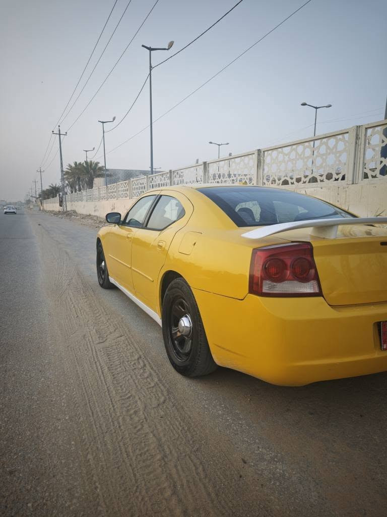 جارجر 2010 اصل السعر ب 86 بيع مستعجل كفاله عامه السياره  جاهزه بمعنى الكلمه اللي ياخذها ربع ما يذب عليها ادامه كامله قبل يومين منظومه التبريد جديده باتري جديد منظومه الماي جديده منظومه الاحتراق جديده مكينه وكير بالكرتون وماكو هيك سعر بهيك نظافه مكاني نجف رقم *********** النجف, العراق
