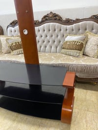 ميز بلازما • خشب زان • زجاج ايطالي
