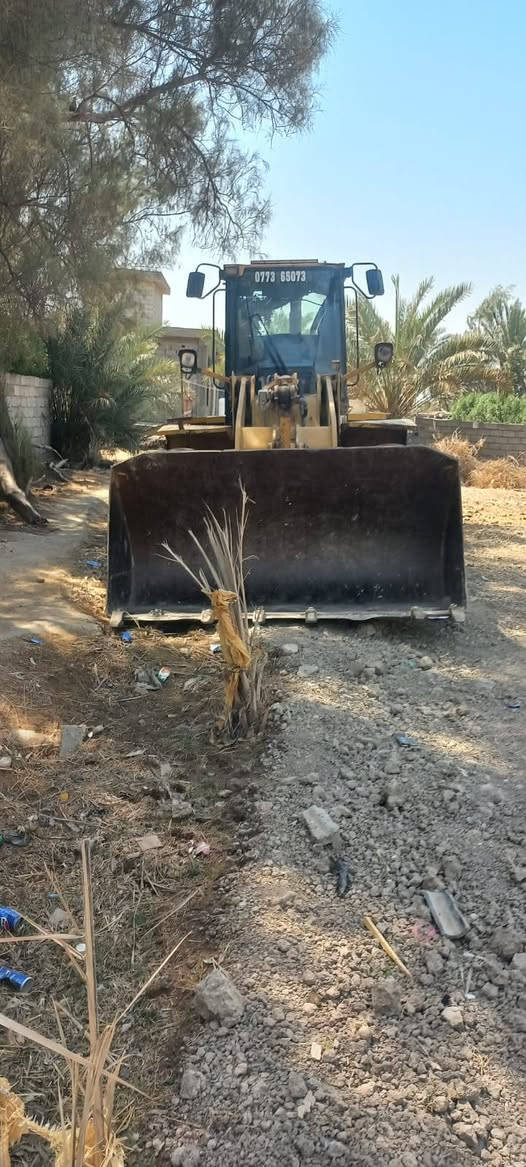السلام عليكم ورحمة شفل كتر ٩٣٨ للبيع جاهز للعمل رقم قادسيه انگليزي موديل ٢٠٠٠ سعر ٣٥٠ ورقه مكفول من الصبغ ***********

نص مكتوب في الصور:
- 0773 65073