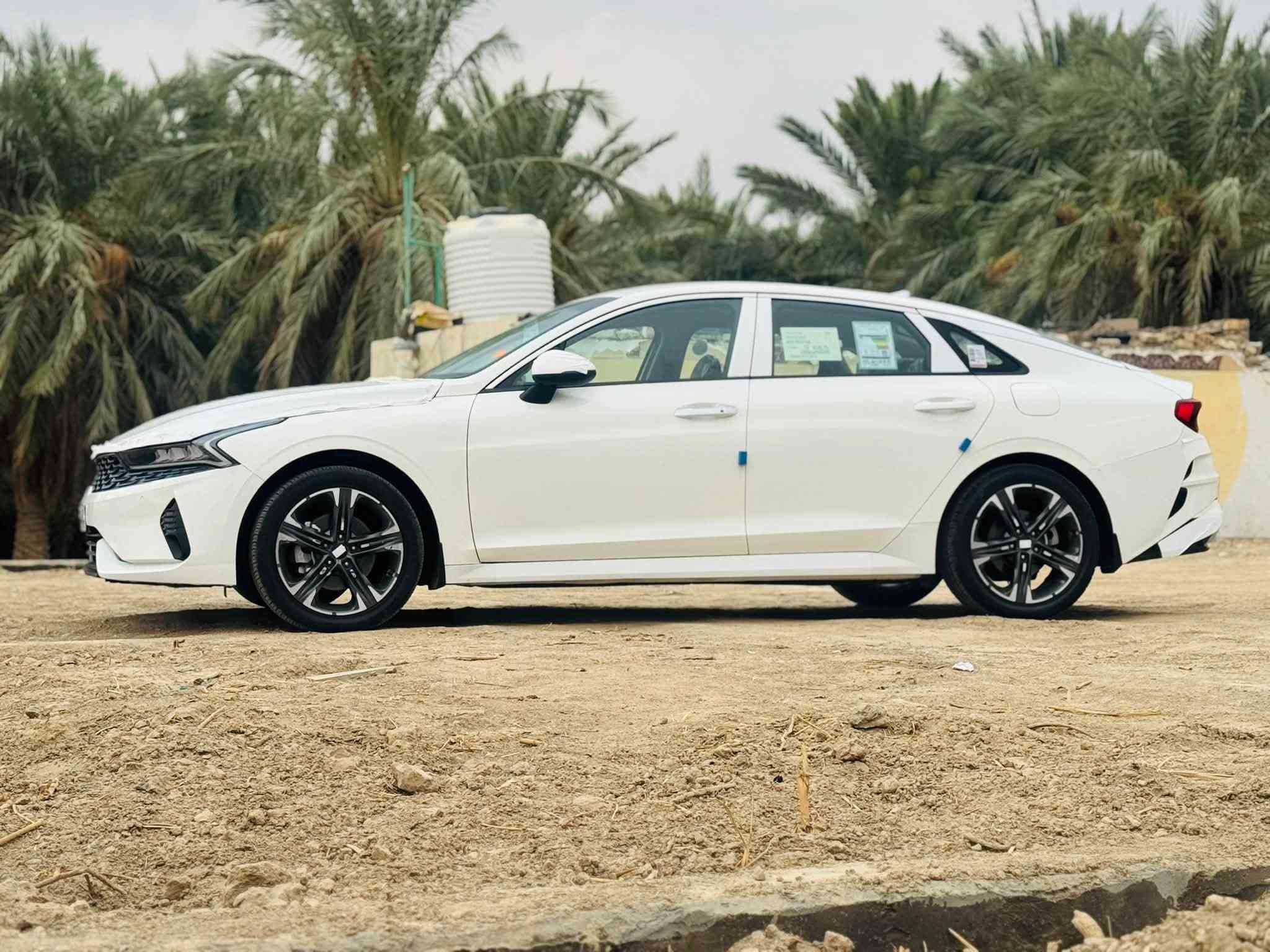 كيا K5 • ٢٠٢٣ • ٨٠٠٠٠ كم