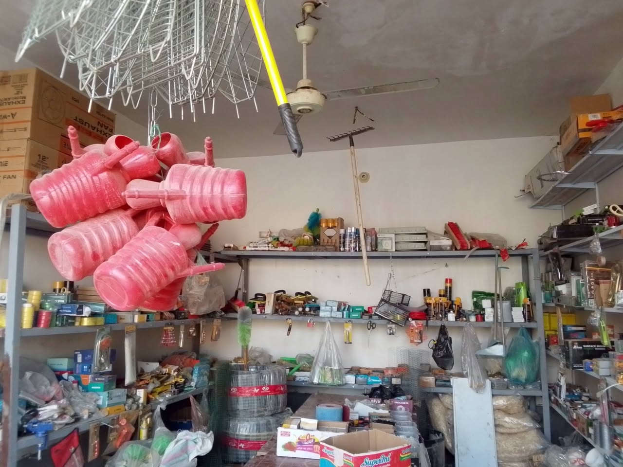 سلام عليكم محل انشائيه للبيع سعر مناسب
