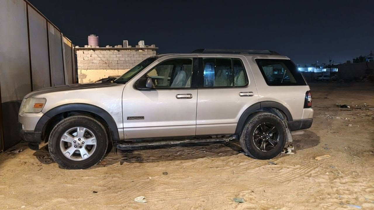 فورد اكسبلور 2007 ادوات السعر 25 وبيها مجال***********
