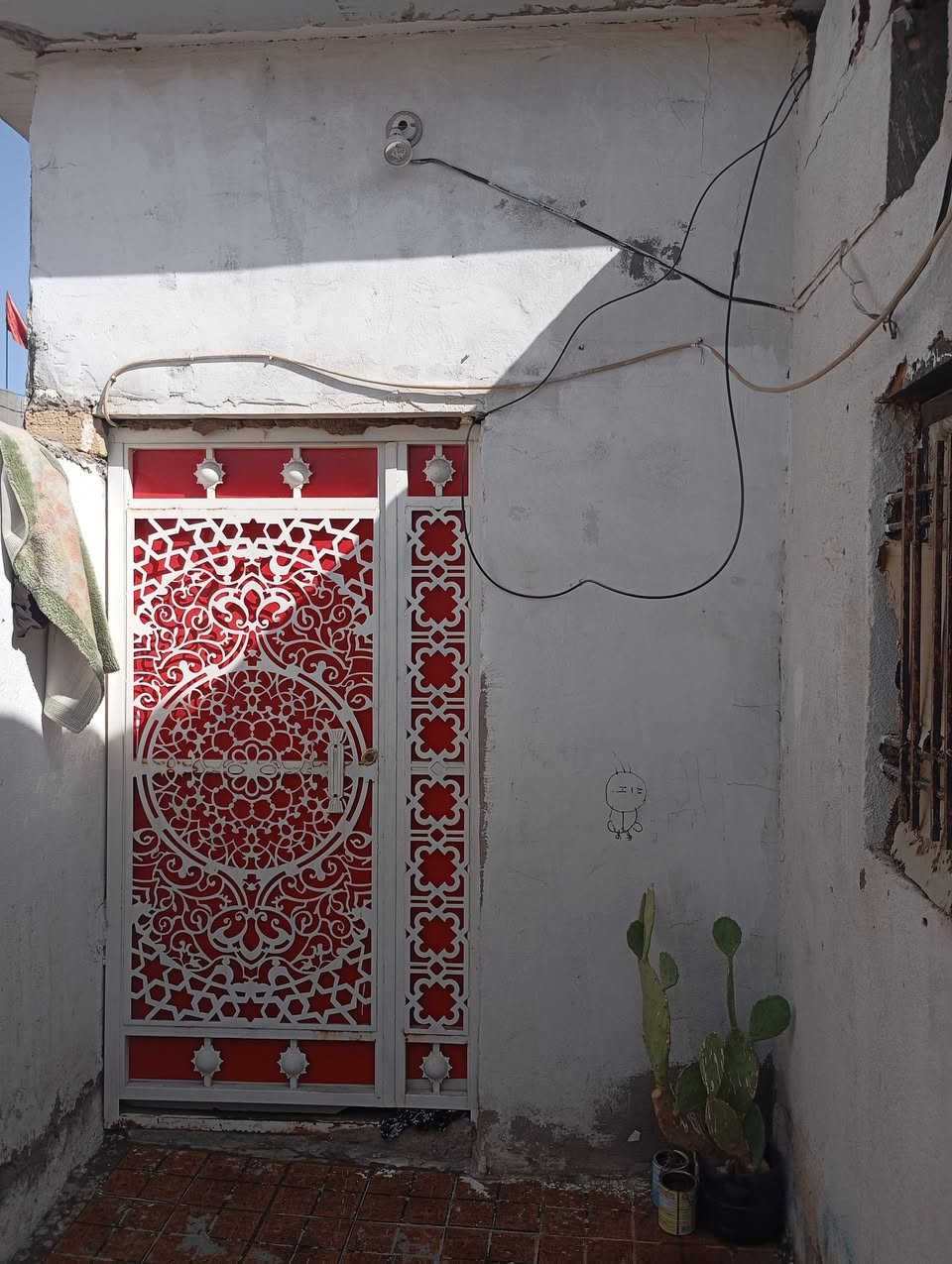 السلام عليكم الدار للبيع زراعي المساحه ١٥٠متر مربع بحي المنتظر الثانيه خلف اعداديه الزراعه ثالث فرع كافت الخدمات مجاري وسحب وبسعر مناسب ١٦وبي مجال قليل الاستفسار عله هاذه الرقم ***********

