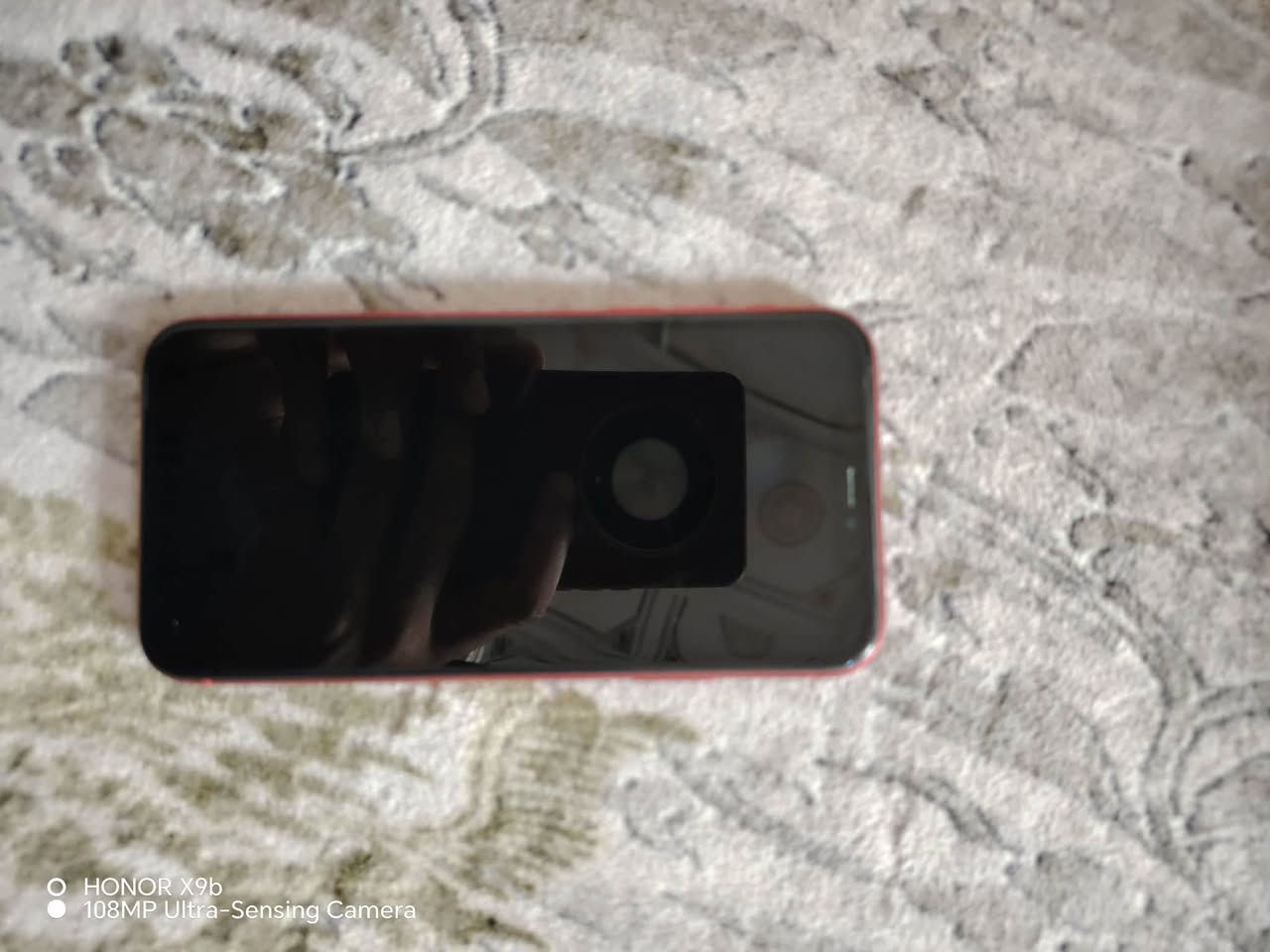 سلام عليكم ايفون ١١عادي جهاز كلش نضيف. شوف عينك كلشي ما بدل بي  سعر ٢٥٠بي مجال بصيط مكان بصره شط العرب ألجزيره رقم هاتف واتساب شريحه ***********
