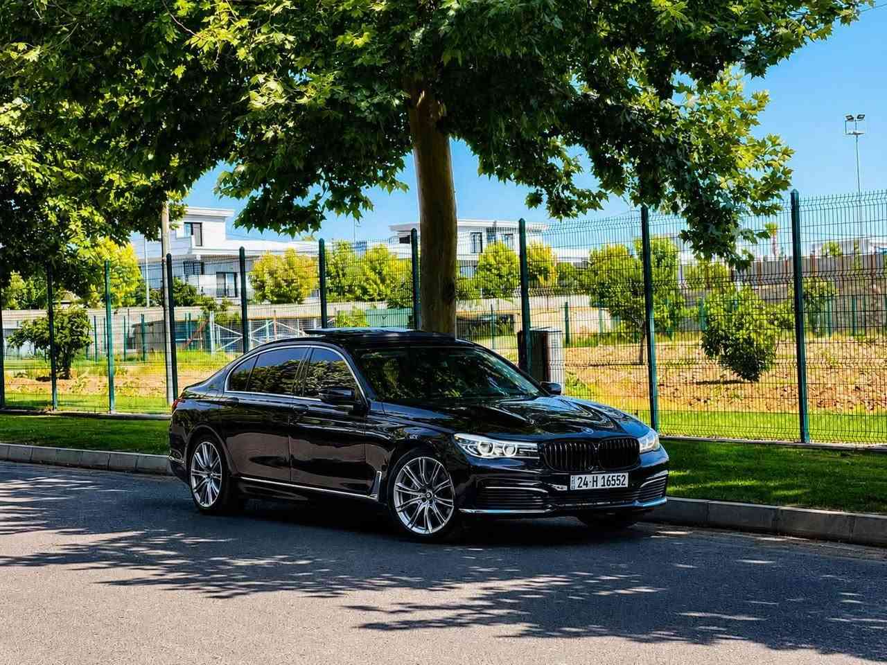BMW 740i  
سعر 265$$
2019
Clin taytl
فول فول مواسةفات 
هةتا
جةگ 
سماعةي هارمان كاردون
دةرگا شةفط ١/١ 
وارد كةنةدي 
سةنةوي هةزة و رةقةم هةموو شتيك نويية
تحويل وكالة بةشةرت
گير و مكينة و اكسل بةشةرت 
سةيارةكة نمونةية لة جواني 
رةنگي رةش قةتران 
كاربؤن كيت 
١٦٨ هةزار روشتوة 
٣ جئي تةعديلي هةية 
شوين هةولير 
***********
عربي
٢٦٥$
سلام عليكم BMW740LI
فول فول قبات مواصفات 
حتا دبل هوايي جگ 
باب شفط و سماعة هرمان كاردون
١/١  
سيارة وارد كندي 
بدون سبغ كفالة
بيها ٣ مكان تعديل 
تحويل وكالة نفس اليوم
كير محرك اكسل كلة جديد   
سنوية هزة رقم كلة جديد 
مكاني اربيل 
رقم ***********
خابرني تدلل أربيل, العراق
