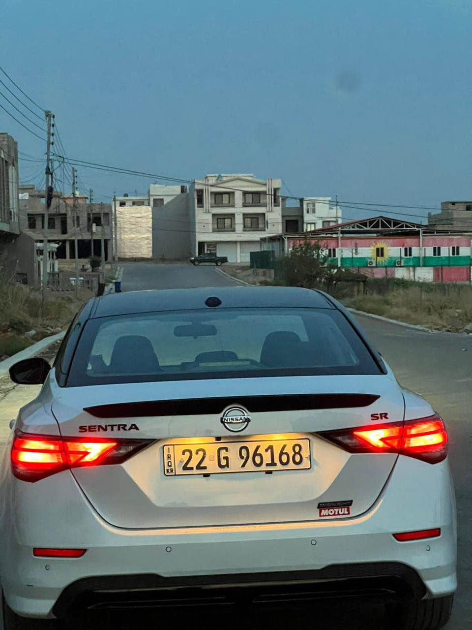 نيسان سينترا 
موديل 2023
مواصفاتSR
ماشي27mil
ضرر بوند وا جملغ صبغ وا باب سايق شبر بيها تعديل
سيارة حيل نظيفه بيدون دواخل شرط
سعر 140بيها مجال
مكان سيارة عقرة
رقم على واتساب *********** اكر, نينوى
