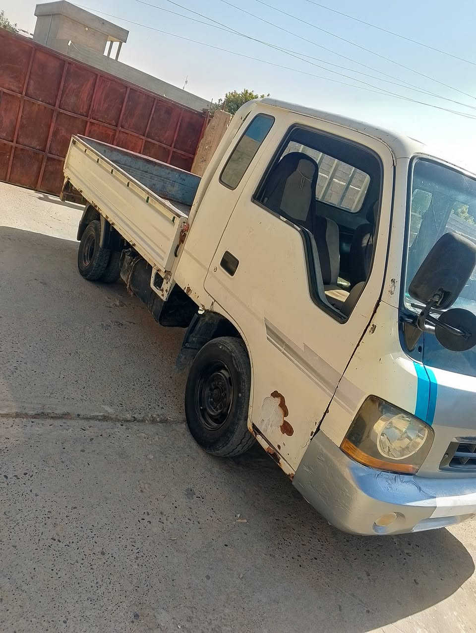 السلام عليكم كية ام عيون للبيع موديل 2002محرك گير اكسن شرط السيارة مانقصهة أي شيء السعر 31 وبيهة مجال شي قليل الاتصال على هاذا الرقم ***********
