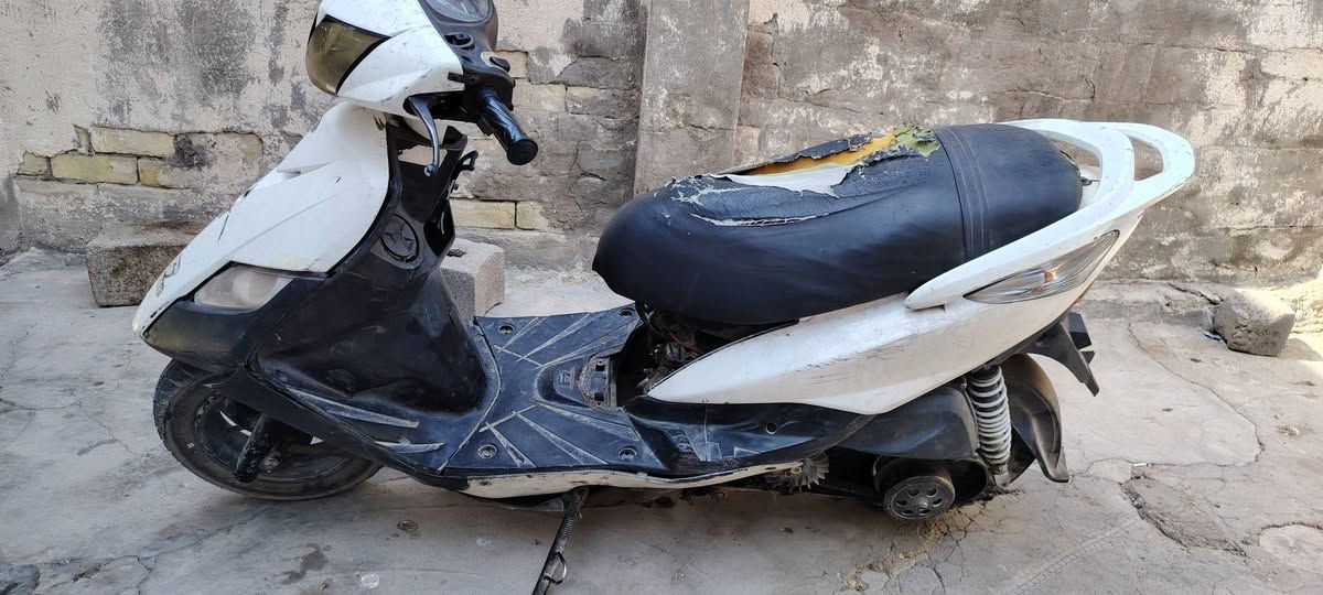 ثعلب نوزل كوم حديد
بيها ولفات السعر ٢٥٠

الامين الثانية
***********
