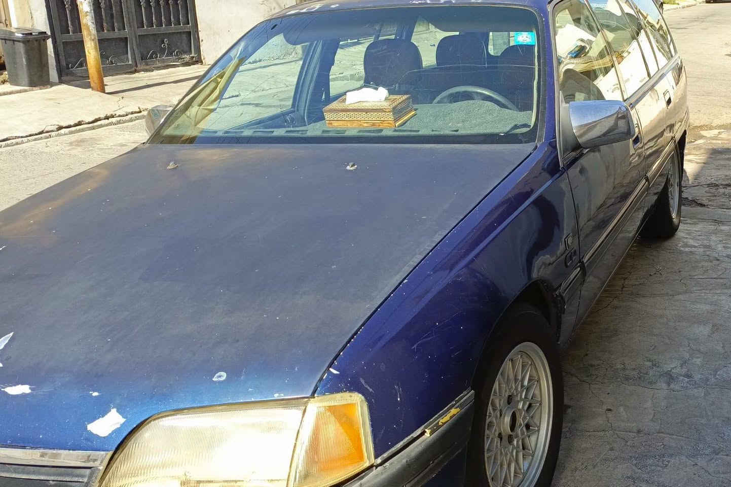 اوميكا استيشن للبيع ٣٤ ورقه وبيها مجال بسيط
م ٩٣ بلاديه السياره  يرادلها ترتيب دواخل  محرك ٢٠ كير عادي بشرط
 رقم كركوك لل٣٠ جديد سنويتها
مابيها دفتر بانزين 
صوره واضحه كدامك 
*********** رقم صاحبها
