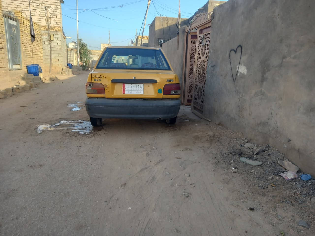 من رخصت الدمن سايبه للبيع  موديل ١١.  السعر  ١٣. المكان الديوانية قضاء الشاميه  ***********
