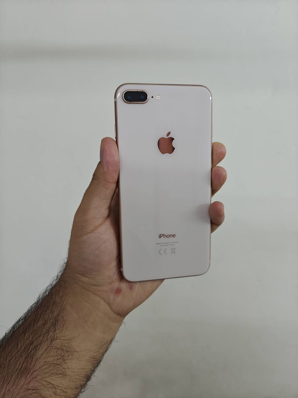 آيفون ٨ بلس • ١٢٨ • بطارية ٧٧%