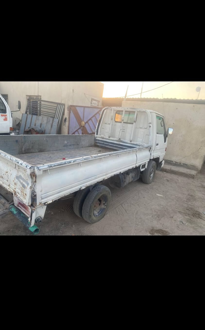 تيوتا راس الثور مكينه ثري واي بانزين رقم بصره سنويه مجدده رقم بصره 35 مكان بصره *********** البصرة, العراق
