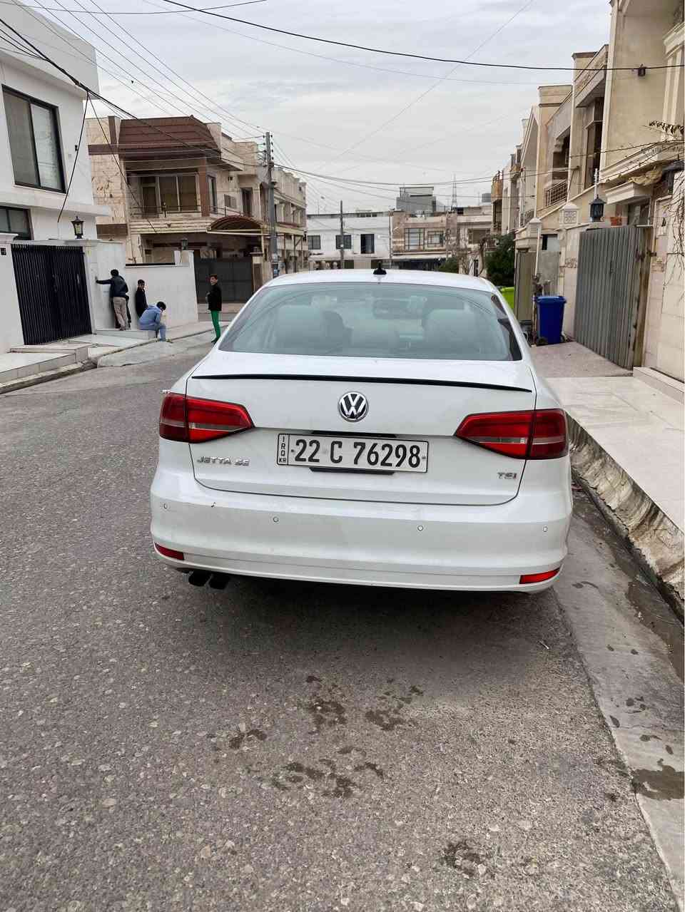 volkswagen jitta 2015
مواسەفات بەسمە ، کوشین هیتەر ، عیشارەت لە ئاوێنە 
مەکینە ١.٨ تۆربۆ
پارچە
سێ دەرکە (دووبەرە دەرگای گرتووە )  
سێ چاملغی هەیە
162 مایل ڕۆیشتوە
نرخ :  ٨٦گەڵا و مامەڵە
ژ.م 
*********** أربيل, العراق
